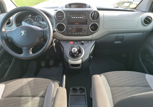 Peugeot Partner cena 28900 przebieg: 161532, rok produkcji 2012 z Kartuzy małe 781